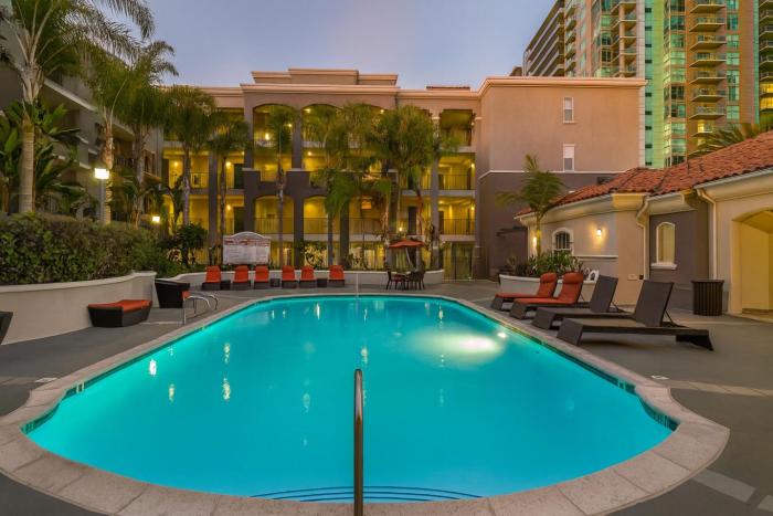 Marina Del Rey Apartment with Resort Amenities - Short Distance To Venice Beach