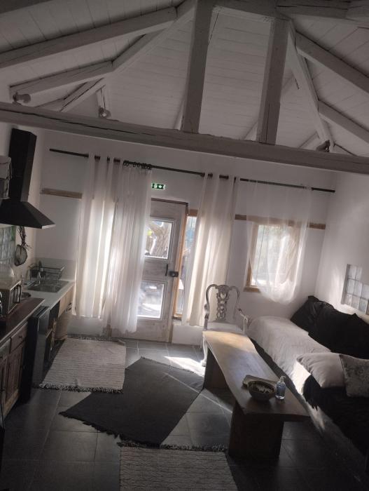 Αγροτικό σπίτι agrikia με θέα στο βουνό πάρκινγκ και δωρεάν WiFi