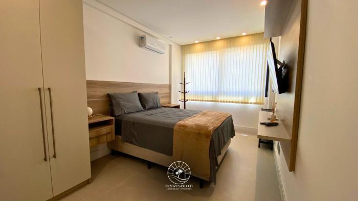 Apto central | Ar condicionado | 200mts do mar