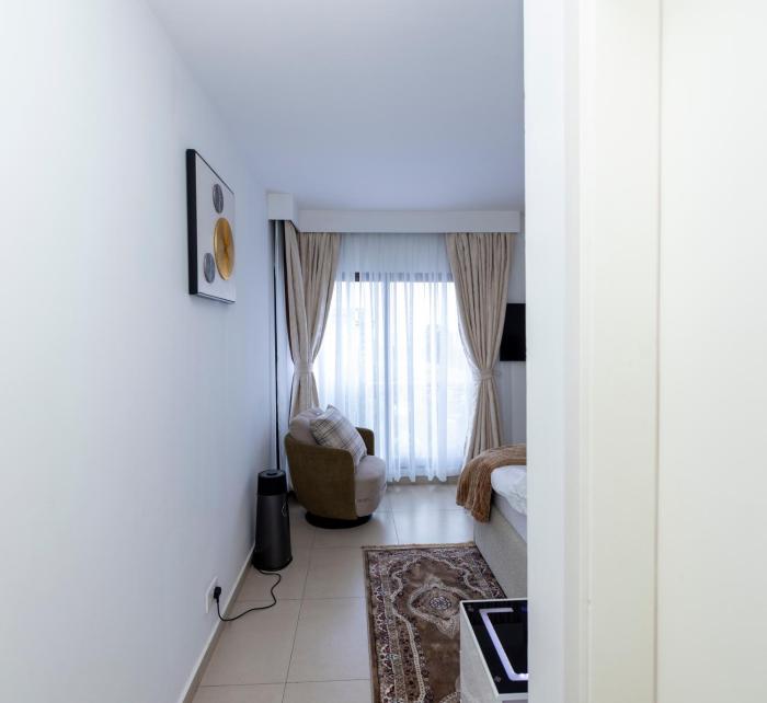 Aureum Residences Astoria