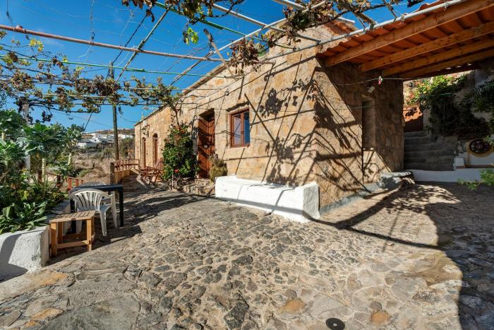 Eco Holidays House Races