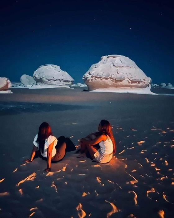 Over night White Desert safari trip