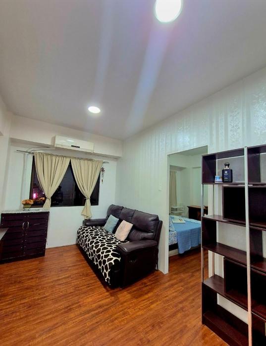 1BR Retro-styled Condo unit in BGC, Taguig City