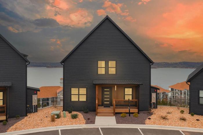 Table Rock Hideaway - Lake View - Indoor Pool