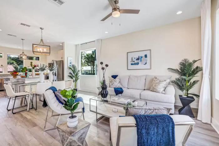 Stylish Lincolnville Home Minutes from Downtown & Beaches Pet Friendly Fenced Back Yard
