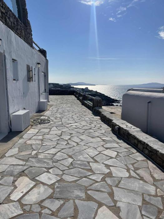 Blue Studio at Cavo Delos