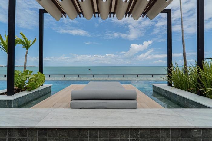Vista mar no Bessa com piscina rooftop e academia