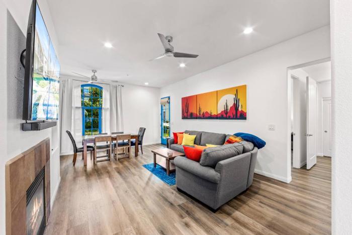 Modern King 1 BR Legacy Villa Near Main Pool (A)