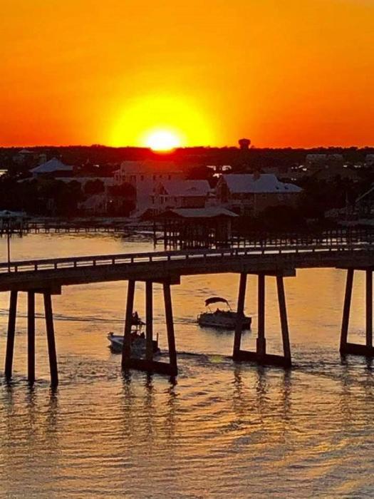 Wind Drift N 211-Bayfront-Beach Access-Boat Slips