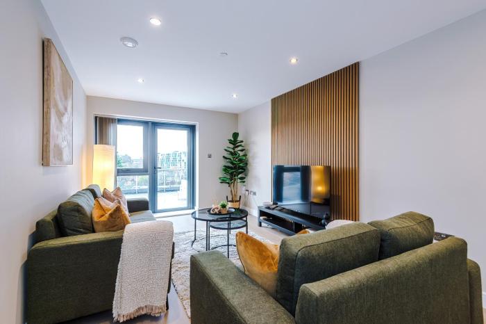 Luxury 2 bed apartment- Leeds City Centre- Large Private Terrace & Free Parking