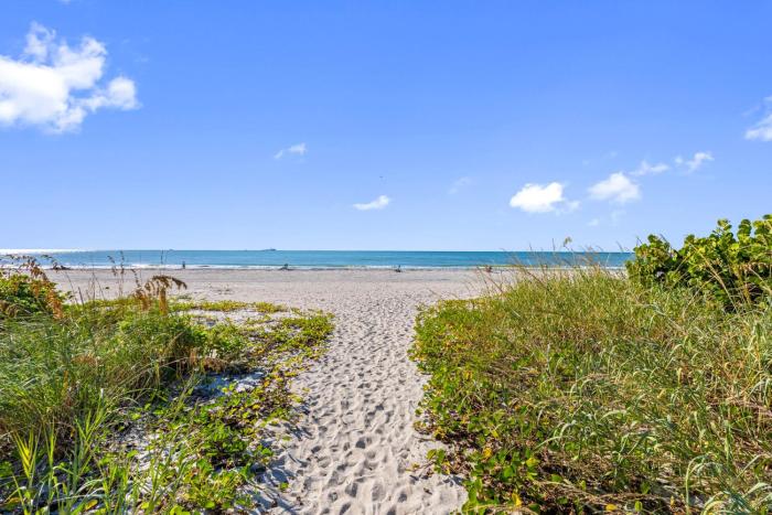 Beachfront Condo Indian Rocks Beach Heated Pool