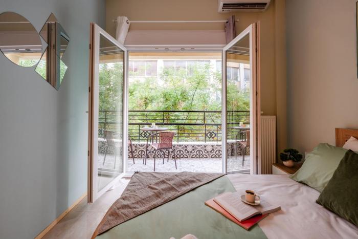 Quiet but Central The Kristalli Retreat