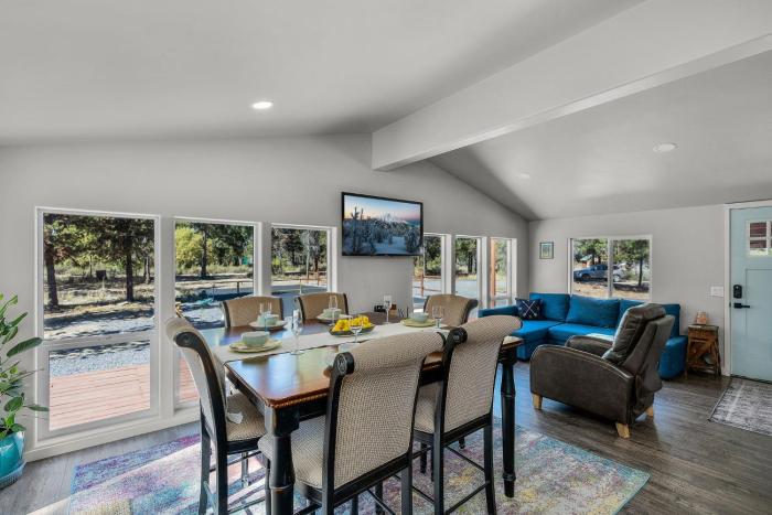 Peacock Pickleball Paradise