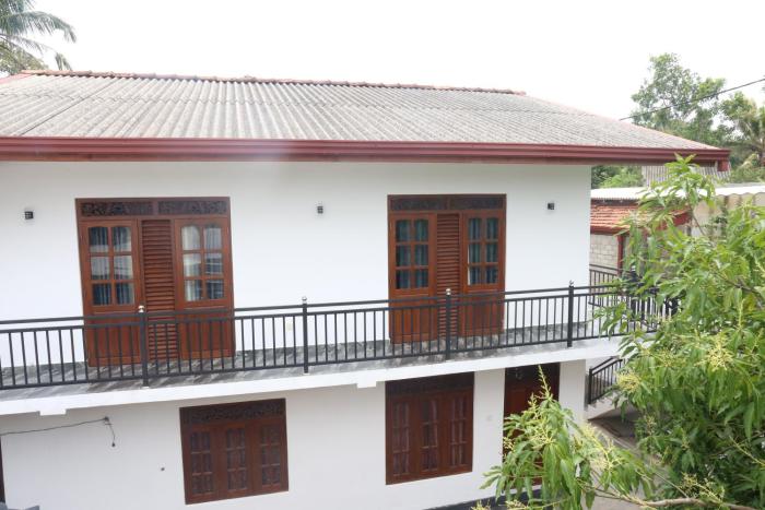 Elena Villa 7