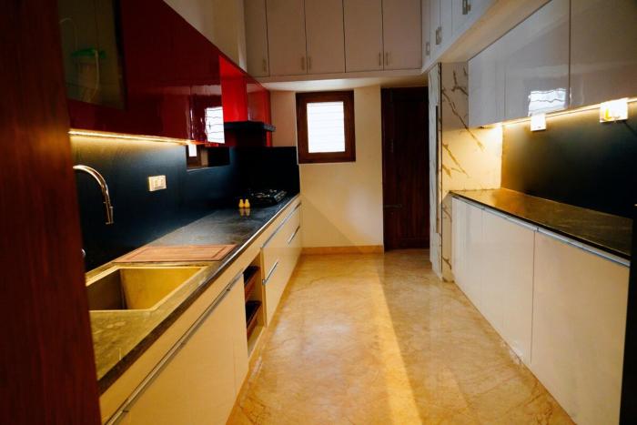 Sandra Suite Ranga illam