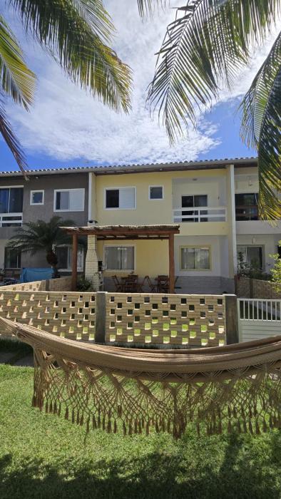 Casa a 400m da Praia 4 quartos Ar e churrasqueira e 10 min do Aeroporto