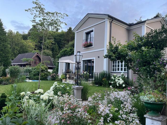 Luxury Living Villa Eötvös Haz