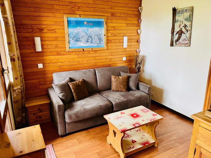 Studio cosy à Mâcot-la-Plagne 24 m² avec vue montagne
