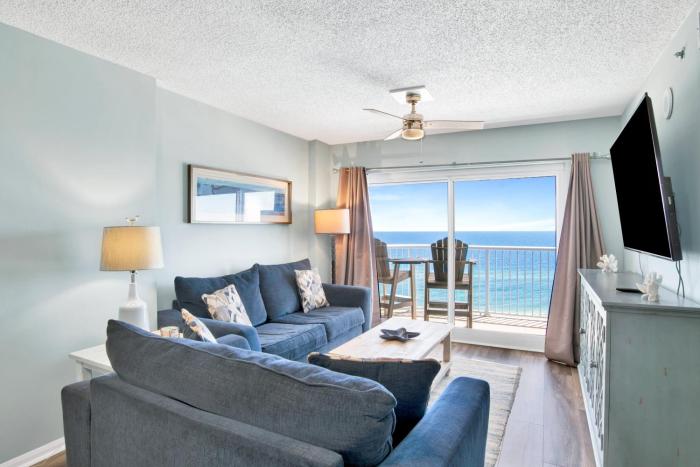 Tradewinds 904