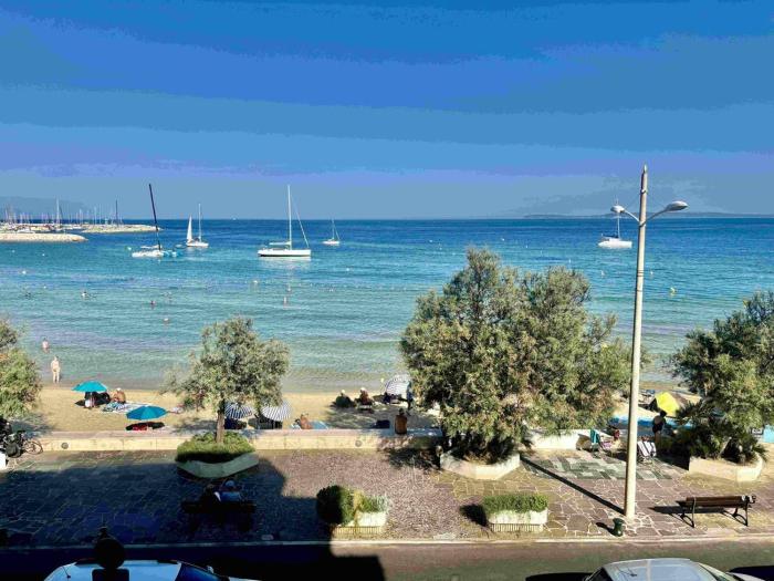 Appartement au Lavandou - Vue mer, clim, garage - FR-1-816-31