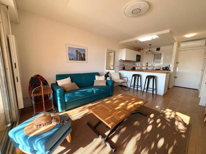 Appartement T3 à Bormes-les-Mimosas - Proche plages et commodités - FR-1-816-37