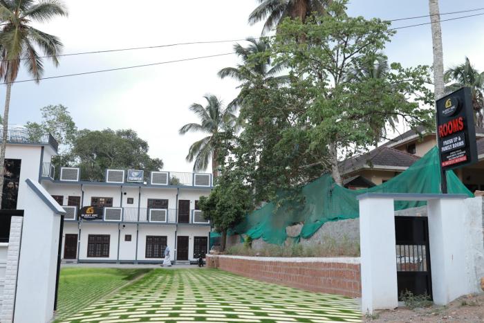 Guest arc residency