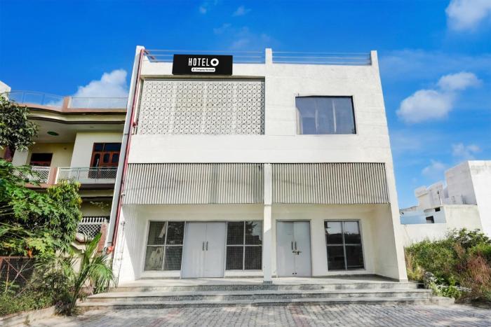 Hotel O Meerut Central College Formerly Saffron