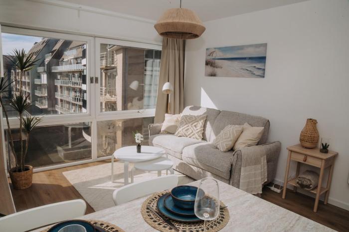 Studio entièrement rénové à deux pas de la plage !