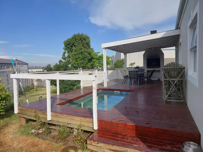 Chelmsford Close Pinehurst