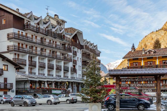 Monterosa Elite Lyshaus Luxury Mountain View