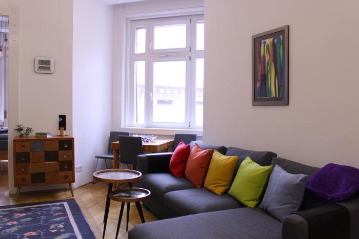 Large 4BR Oasis in Central Budapest AC- BP Sky