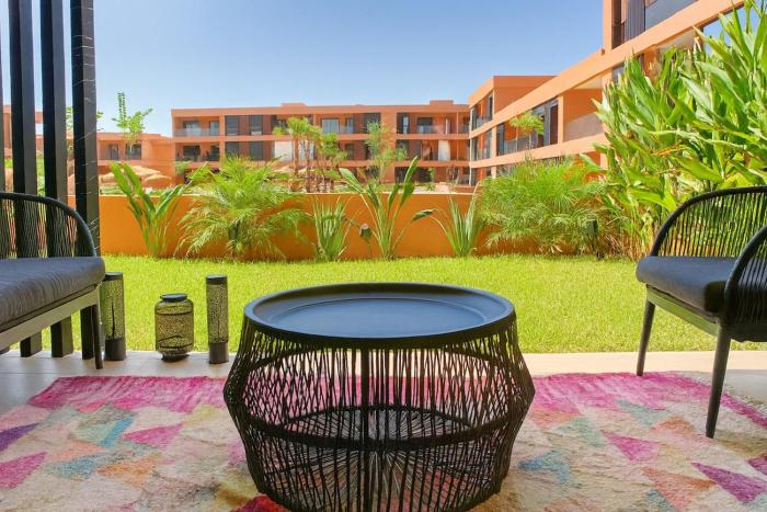 2 chambres avec terrasse vue piscine et transfert aeroport inclus