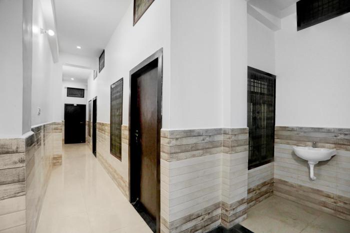 SPOT ON by OYO Hardik Palace