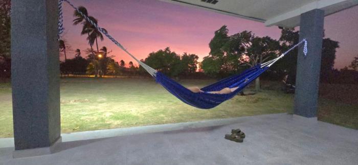 Your Dream Beachfront Escape Luxury, Nature, Fun at Juan Hombron