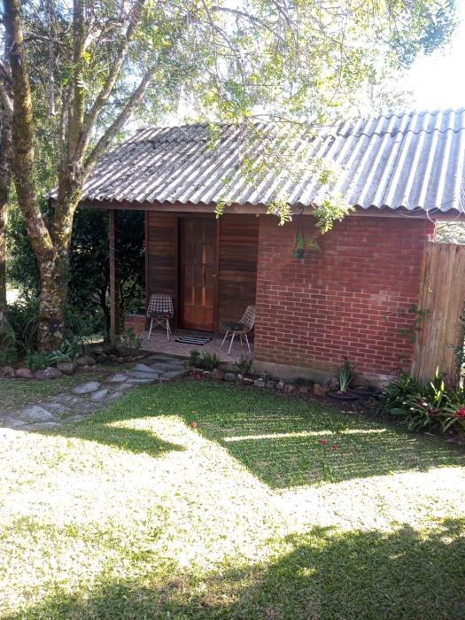 Cabana em meio a natureza próximo ao centro