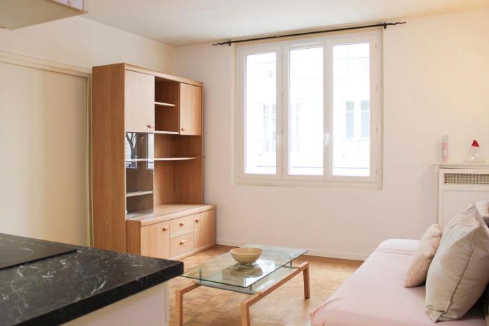 Apartment ideally located in Paris