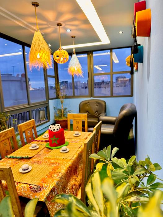 AS 269 appartement grand terrasse cœur casablanca,Tramway , parking free