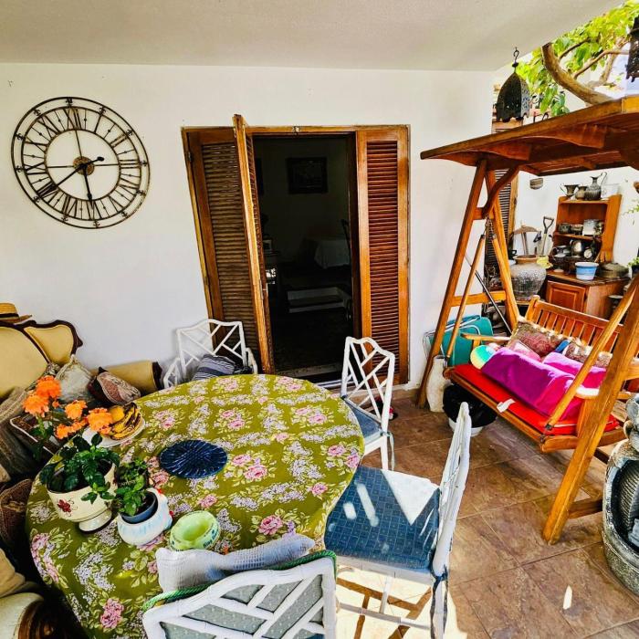 Tegueste cute studio