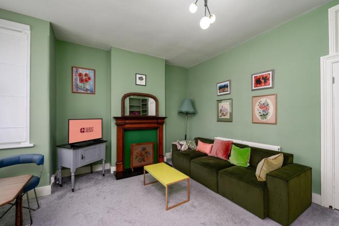 GuestReady - Cosy Retreat in the East End