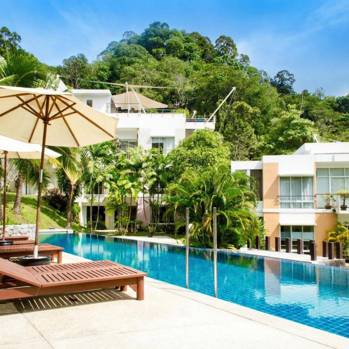 Kamala Hills Ocean Breeze 3 Bedroom Loft with Access to 3 Pools
