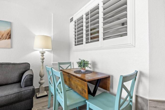 Beach Cove Resort Unit 717 with Direct Oceanfront Balcony