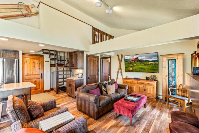 Bear Claw 404 - Ski-in Ski-out Condo!