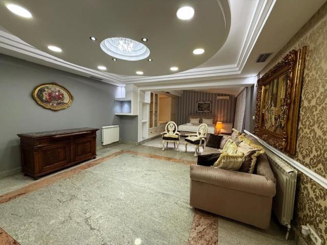 Apartment Salon Moma Lux