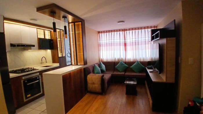 Departamento amoblado y Estacionamiento Gratis