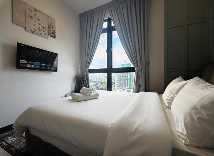 Neu Suites Apartments by LammyNora