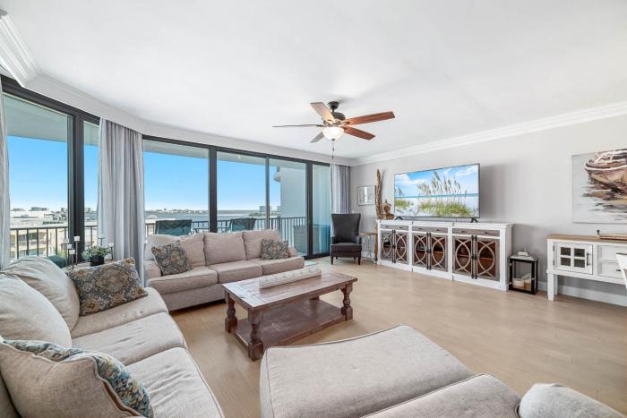 Lighthouse on the Bay - 2605 Bay Front-Lazy River-Boaters-Pet Friendly-Monthly