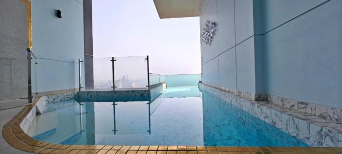 Copacabana Jomtien Condo with Private Pool(CBJ1)