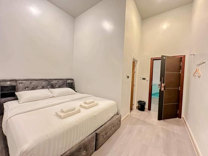 พูลวิลล่าริมโขง นครพนม