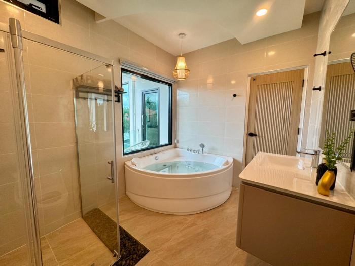 Bann Nai clam Talang