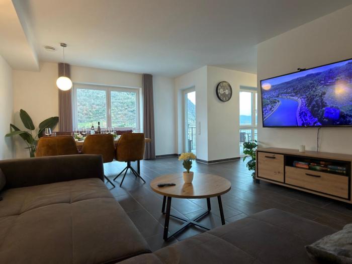 FeWoMo Panorama Loft, Mosel Promenade Cochem ,Moselblick, Burgblick, barrierefrei, bis 6 Personen